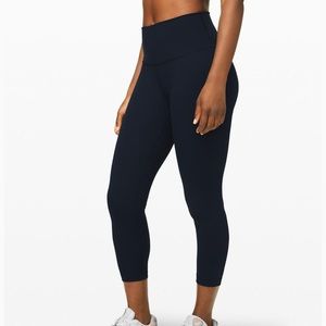 Reversible Wonder Under Crop